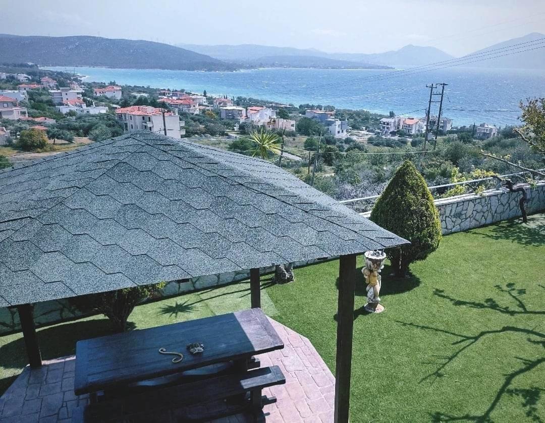 Villa Christine - Maisonettes With Fireplace Alivérion Exterior foto