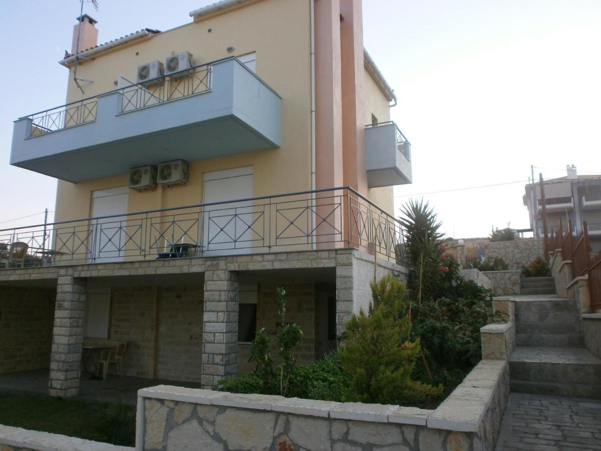Villa Christine - Maisonettes With Fireplace Alivérion Cameră foto
